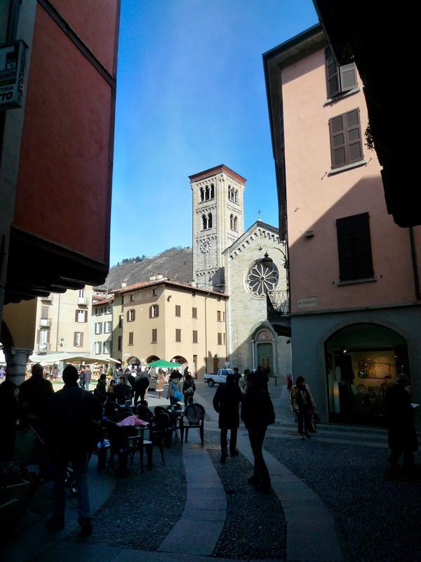 Apres le premier mois de ce blog je pars au Lac de Côme pour le weekend. J’ai profité de l’offre promo de Lufthansa Italia vers Milan, et les lacs se...
